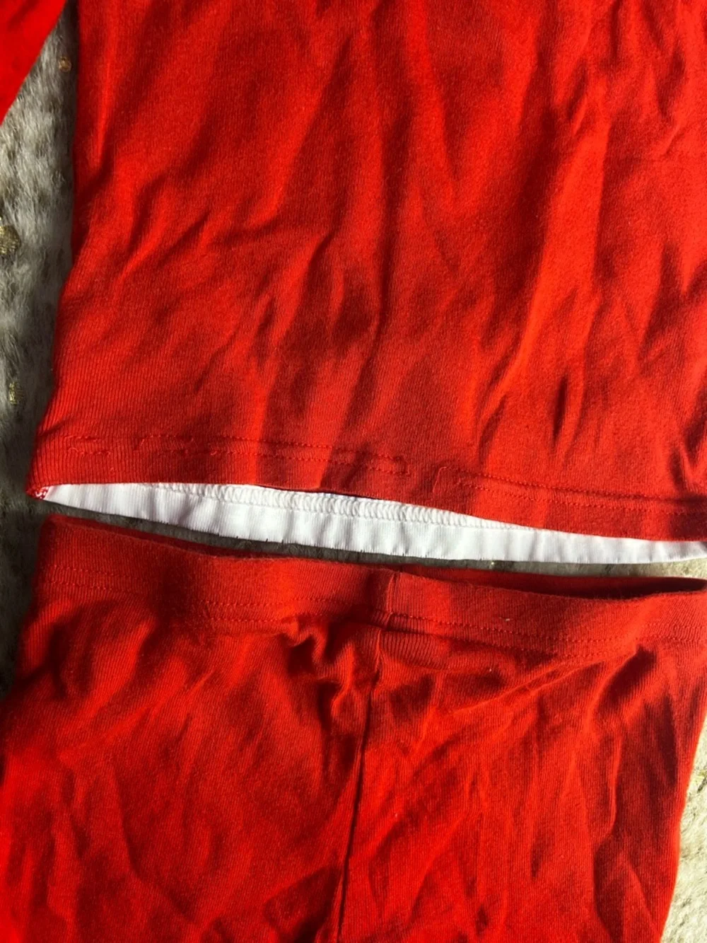 5 for $25🔥Wonderland Red Santa Pajama Set‎ 4T